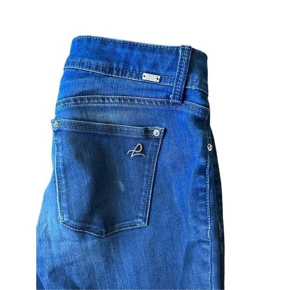 DL1961 Emma Skinny Medium Wash Jeans - Picture 5 of 11